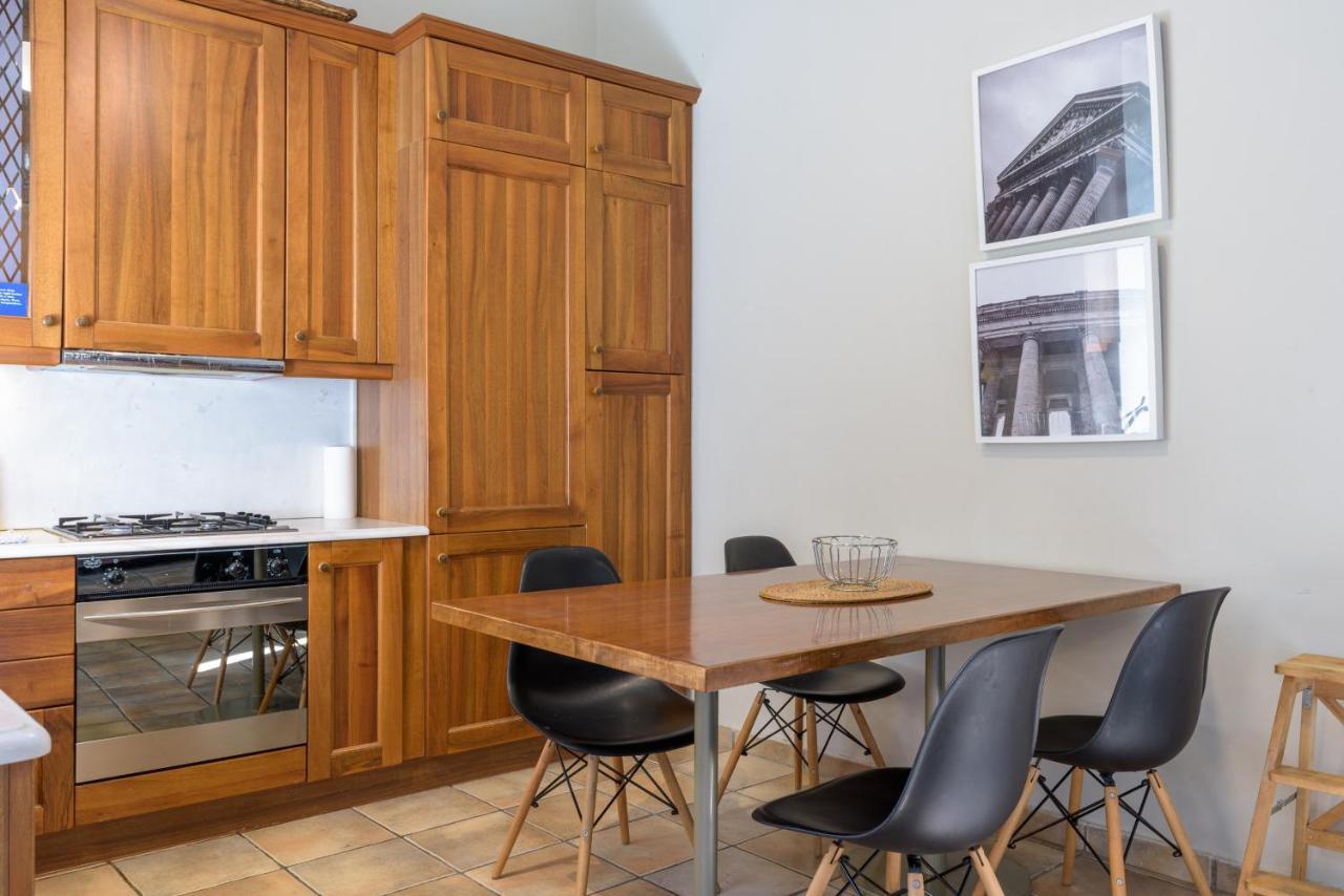 Villa A Beautiful 2 Bdr House In The Heart Of Plaka Athen Exterior foto